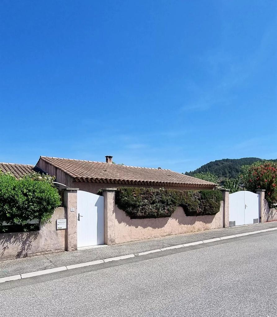 Vente Vente Villa Vidauban - Réf. 6891  - Mandataire immobilier Stéphanie Van De Kadsye - image 1