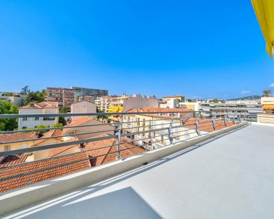 Vente Appartement Cannes - Réf. 8385  - Mandataire immobilier Anne Sechaud - image 2