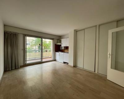 Vente Studio Cannes - Réf. 8432  - Mandataire immobilier Anne Sechaud - image 3