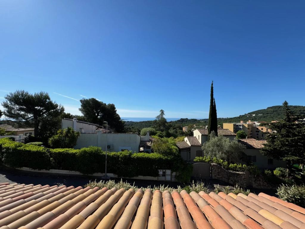 Vente Vente Maison Antibes - Réf. 9673  - Mandataire immobilier Johan Benguigui - image 1