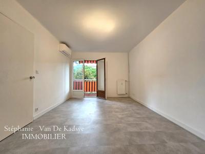 Vente Appartement Saint-Raphaël - Réf. 10059  - Mandataire immobilier Stéphanie Van De Kadsye - image 2