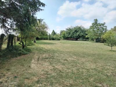 Terrain 1058 m²