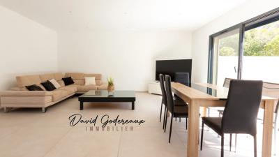 Vente Villa jumelée Saint-Raphaël - Réf. 9886  - Mandataire immobilier David Godereaux - image 4