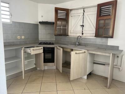 Lamentin 97129 – Immeuble