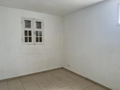 Lamentin 97129 – Immeuble