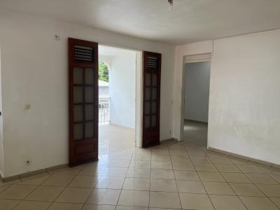 Lamentin 97129 – Immeuble