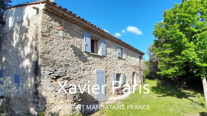 Vaugines 84160 – Mas