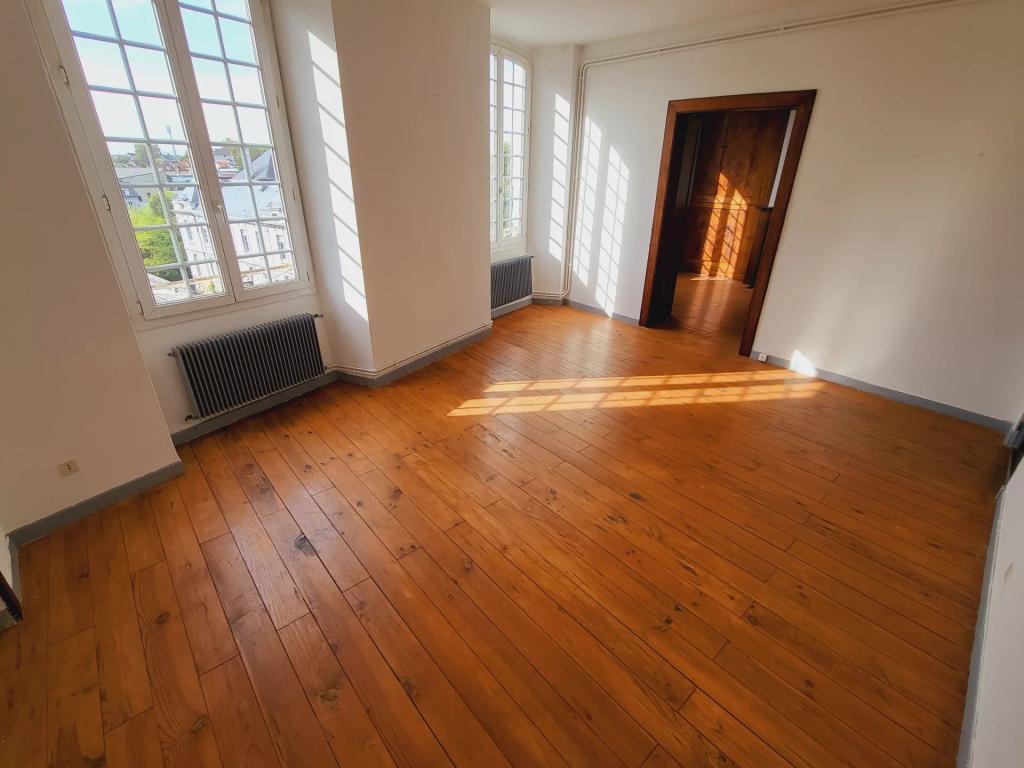Vente Vente Appartement Oloron-Sainte-Marie - Réf. 7748  - Mandataire immobilier Agent Mandataire France - image 1