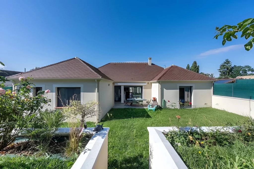 Vente Vente Maison La Queue-les-Yvelines - Réf. 10499  - Mandataire immobilier Stéphanie Faure - image 1