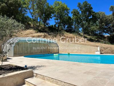 Propriété 290 m²