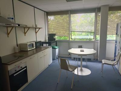 Roissy-en-France 95700 – Ensemble immobilier