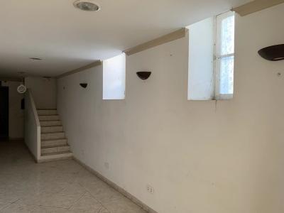 Vente Local commercial Fréjus - Réf. 9198  - Mandataire immobilier Caroline Gibeaux - image 3