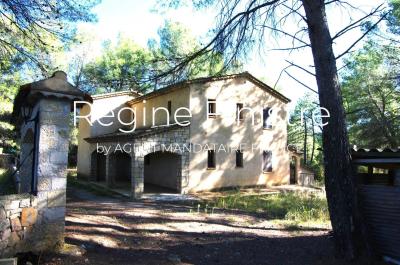 Maison 197 m²