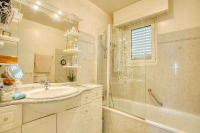 Vente Appartement Saint-Raphaël - Réf. 11052  - Mandataire immobilier Linda Bergonzi - image 9
