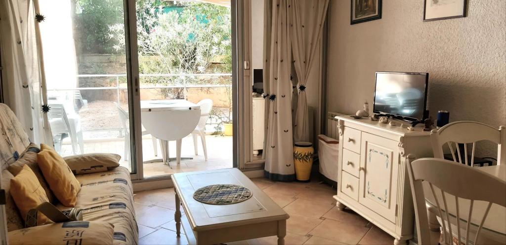 Vente Vente Appartement Cavalaire-sur-Mer - Réf. 9812  - Mandataire immobilier Dorothée Bauthamy - image 1