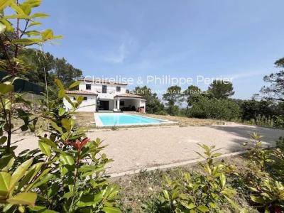 Maison 232 m²