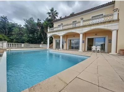 Villa 368.93 m²