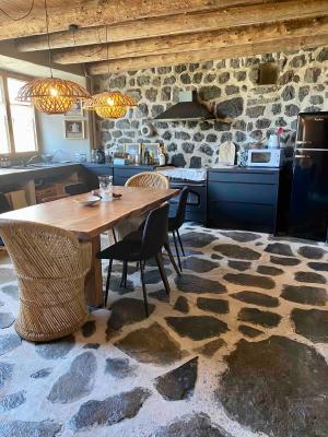 Vente Maison Alleyrac - Réf. 10570  - Mandataire immobilier Zoé Scardone - image 2