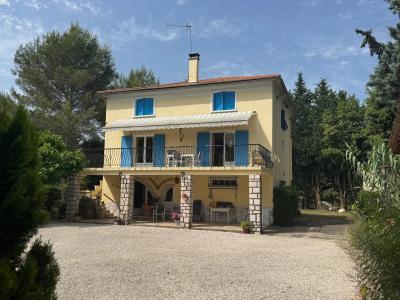 Maison 237 m²