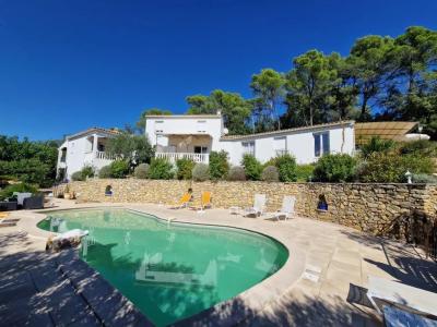 Maison d'hôtes 240 m²