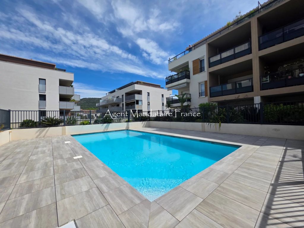 Vente Vente Appartement Le Lavandou - Réf. 11046  - Mandataire immobilier Stéphanie Van De Kadsye - image 1