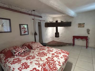 Champtercier 04660 – Maison