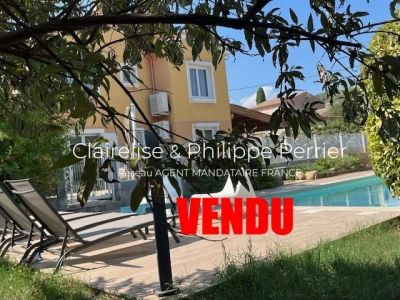 Propriété 204 m²