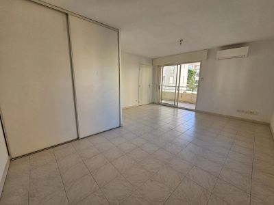 Vente Studio Fréjus - Réf. 10572  - Mandataire immobilier Stéphanie Van De Kadsye - image 4