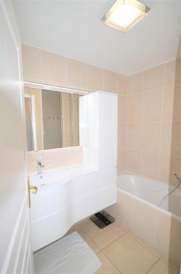 Vente Appartement Saint-Raphaël - Réf. 6408   - Mandataire immobilier Agent Mandataire France - image 5