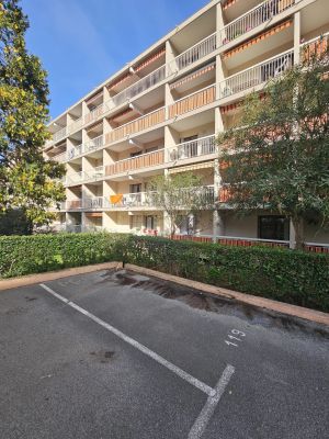 Vente Studio Saint-Raphaël - Réf. 10059  - Mandataire immobilier Stéphanie Van De Kadsye - image 5