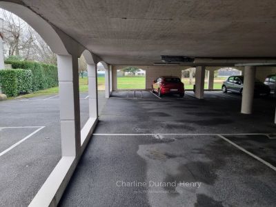 Orléans 45100 – Parking