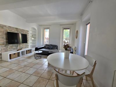 Vente Appartement Le Muy - Réf. 10858  - Mandataire immobilier Stéphanie Van De Kadsye - image 2