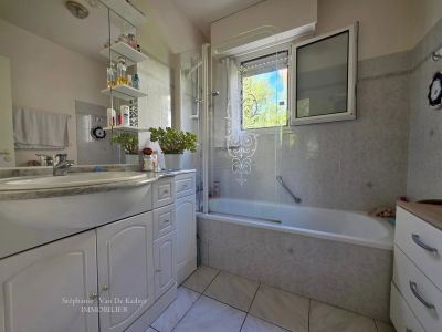 Vente Appartement Saint-Raphaël - Réf. 11052  - Mandataire immobilier Stéphanie Van De Kadsye - image 10