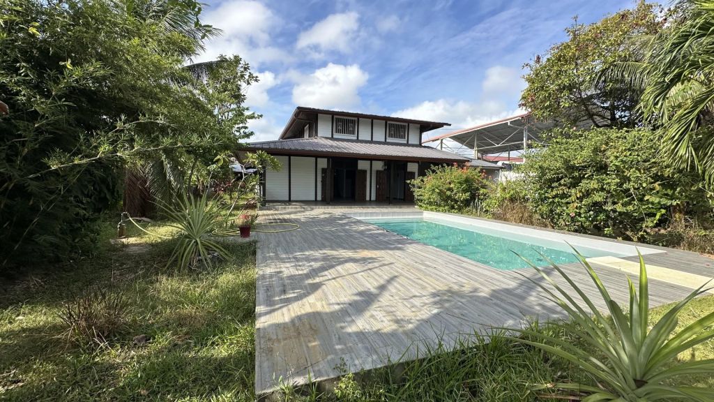 Vente Vente Villa Cayenne - Réf. 11800  - Mandataire immobilier Philippe Le Roux - image 1