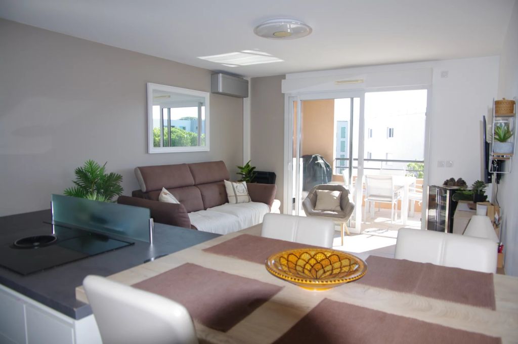 Vente Vente Appartement Fréjus - Réf. 11456  - Mandataire immobilier Régine Finistre - image 1