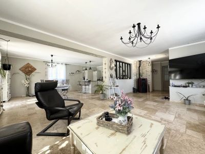 Vente Propriété Le Cannet-des-Maures - Réf. 11414  - Mandataire immobilier Valérie Lataste - image 7