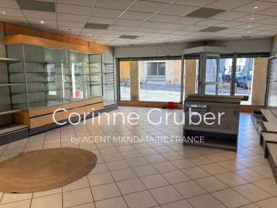 Local commercial 54.71 m²