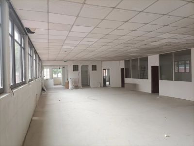 Ivry-sur-Seine 94200 – Local