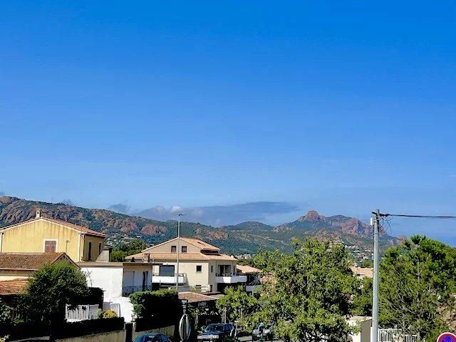 Vente Vente Studio Saint-Raphaël - Réf. 11889  - Mandataire immobilier Sandrine Lascols - image 1