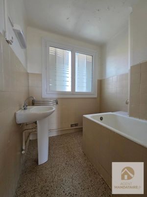 Vente Appartement Fréjus - Réf. 11820  - Mandataire immobilier Stéphanie Van De Kadsye - image 3