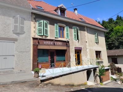 Maison de village 273 m²