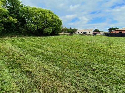 Terrain constructible 1072 m²