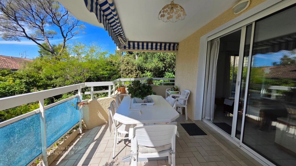 Vente Vente Appartement Saint-Raphaël - Réf. 11052  - Mandataire immobilier Linda Bergonzi - image 1