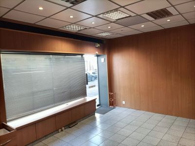 Suresnes 92150 – Local commercial
