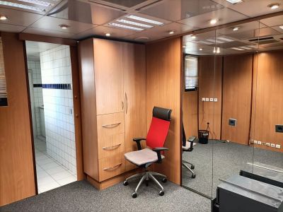 Suresnes 92150 – Local commercial