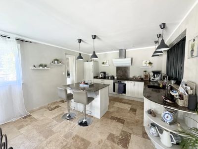 Vente Propriété Le Cannet-des-Maures - Réf. 11414  - Mandataire immobilier Valérie Lataste - image 8