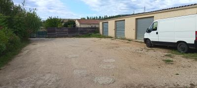 Vente Garage Tresques - Réf. 11872  - Mandataire immobilier Christine Paolini - image 2