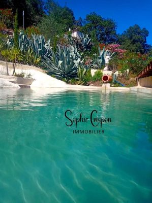 Les Adrets-de-l'Estérel 83600 – Ensemble immobilier