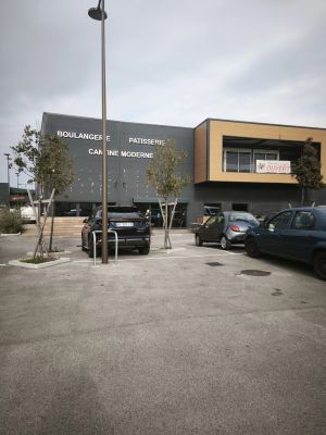 Vente Commerce Marignane - Réf. 11875  - Mandataire immobilier Corinne Makoua - image 2