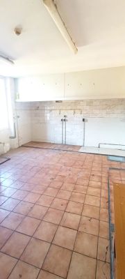 La Palme 11480 – Local commercial